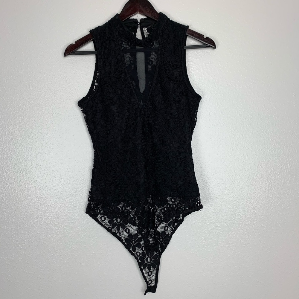 PAPAYA BLACK LACE BODYSUIT